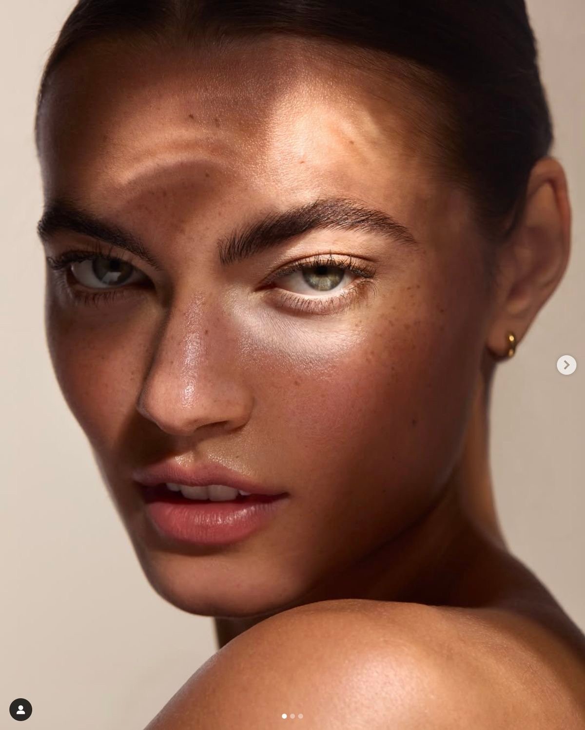 Jawline Contouring